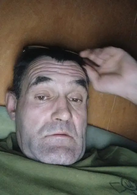 Lewis з Києва, шукаю на сайті знайомства на одну ніч