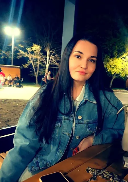 Кристина из Енакиева, мне 31, познакомлюсь для приятного времяпровождения