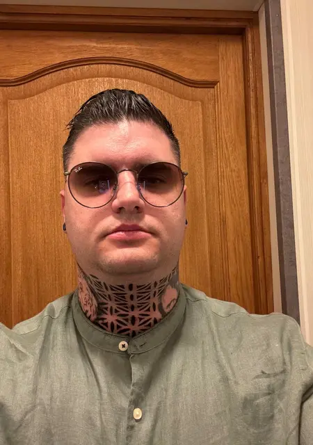 Я Dom, 31, из Безансона, ищу знакомство для совместных путешествий