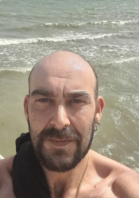 Ganadero de Ibi, busco en el sitio lío de una noche