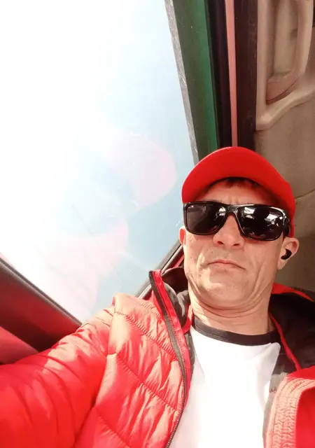 Антон из Берлина, ищу на сайте знакомства без обязательств