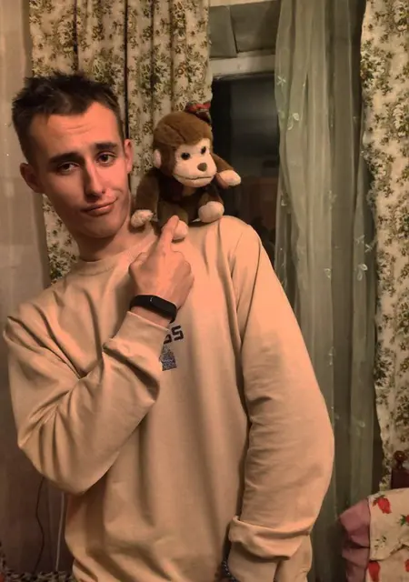 Денис из Житомира, мне 19, познакомлюсь для вирта