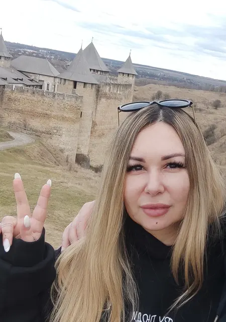 Katya из Черновцов, мне 40, познакомлюсь на одну ночь