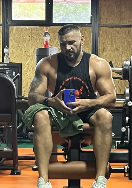 Женя из Львова, мне 44, познакомлюсь на одну ночь