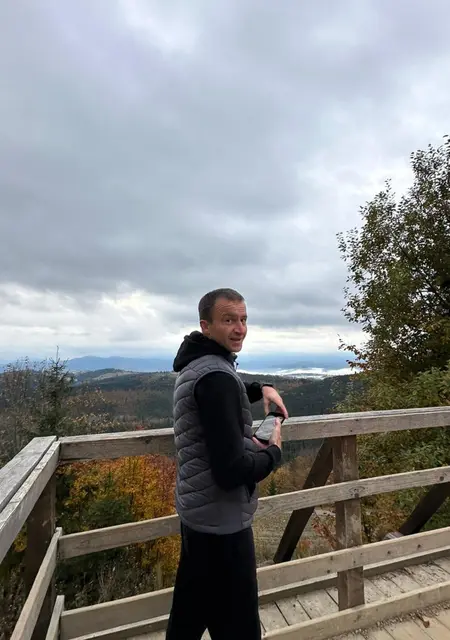 Володимир из Краснограда, мне 40, познакомлюсь на одну ночь