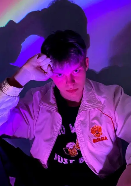 Я Vladik, 25, из Борисова, ищу знакомство для открытые отношения