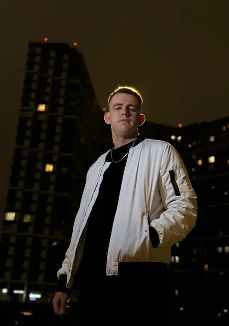 Денис з Луганська, мені 23 років, познайомлюсь на одну ніч