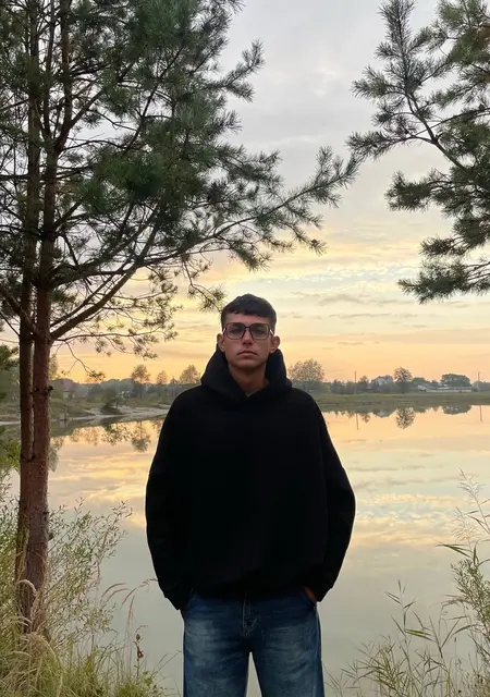 Я Іван, 18, знакомлюсь без обязательств в Хороле