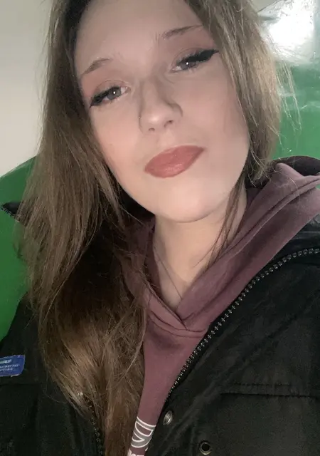 Я Ангелина, 18, знакомлюсь для дружбы в Вене