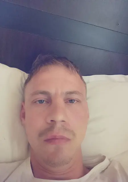 Иван из Актобе, ищу на сайте знакомства на одну ночь