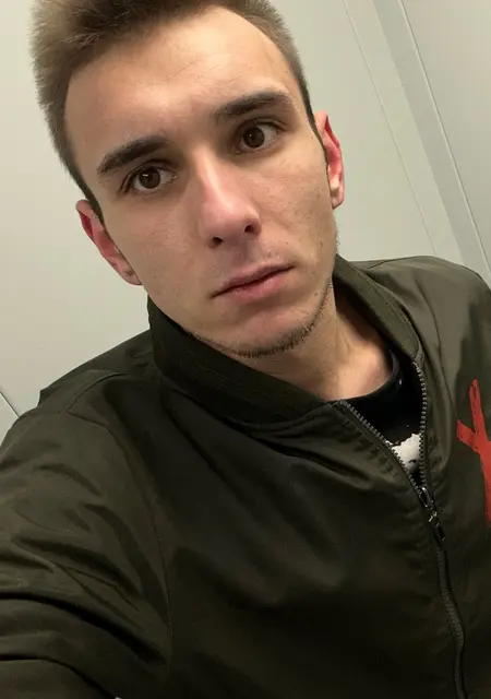 Я Тарас, 20, знакомлюсь без обязательств в Тернополе