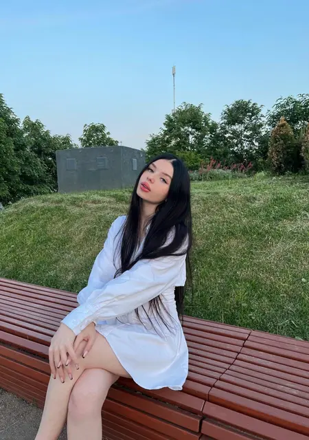 Я Полина, 19, из Харькова, ищу знакомство для постоянных отношений