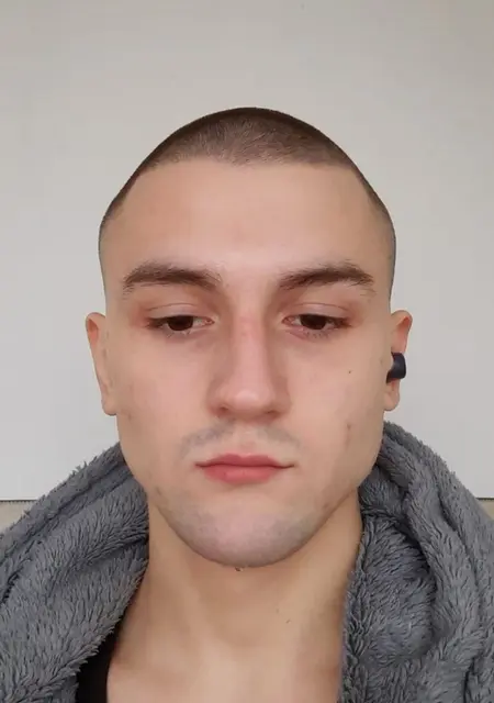 Я Вадим, 22, из Амстердама, ищу знакомства без обязательств