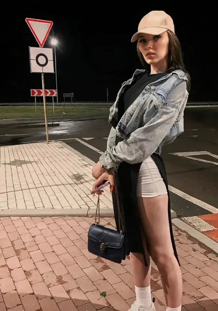 Я Сашка, 22, знакомлюсь для общения в Познани