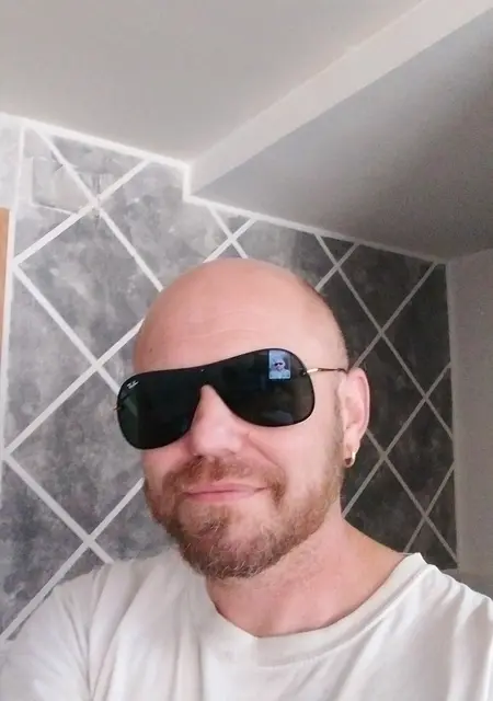 Julio de Toledo, busco en el sitio lío de una noche