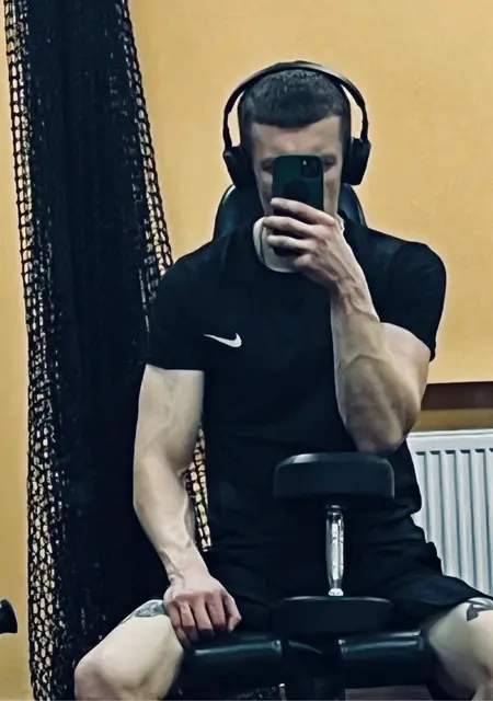 Дмитрий из Бреста, мне 28, познакомлюсь для дружбы