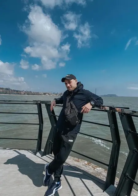 Max из Бердянска, ищу на сайте вирта