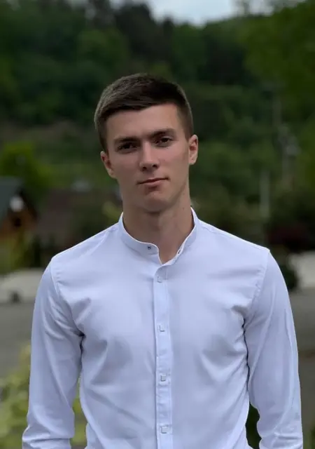 Олег из Киева, ищу на сайте знакомства на одну ночь