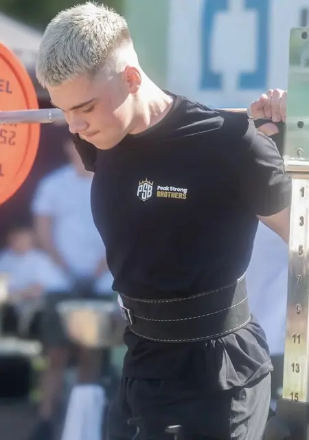 David из Праги, ищу на сайте знакомства на одну ночь