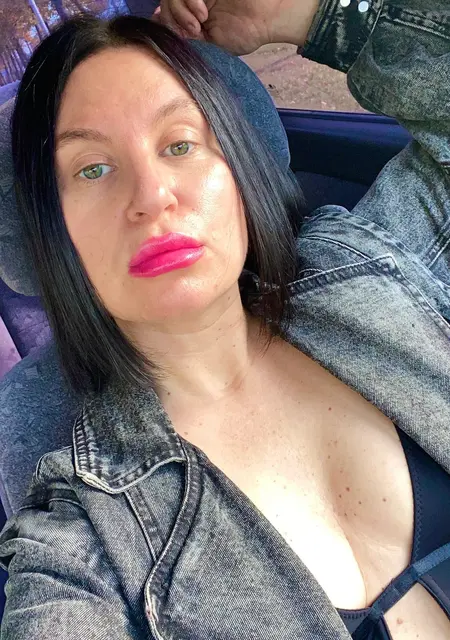 Ольга из Таллина, мне 36, познакомлюсь на одну ночь
