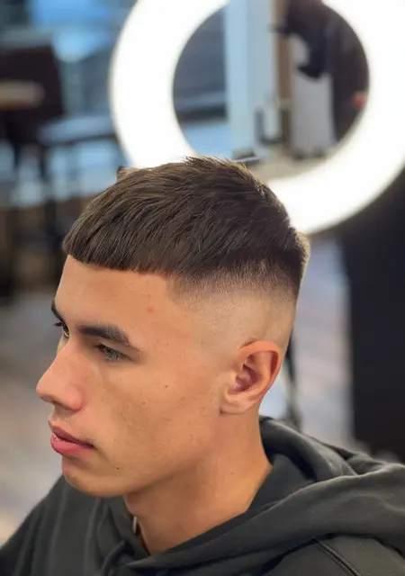 Артур из Тирасполя, мне 24, познакомлюсь для общения