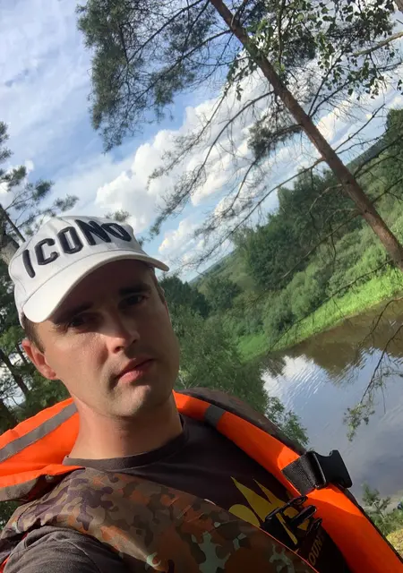 Я Санек, 36, из Минска, ищу знакомство для дружбы