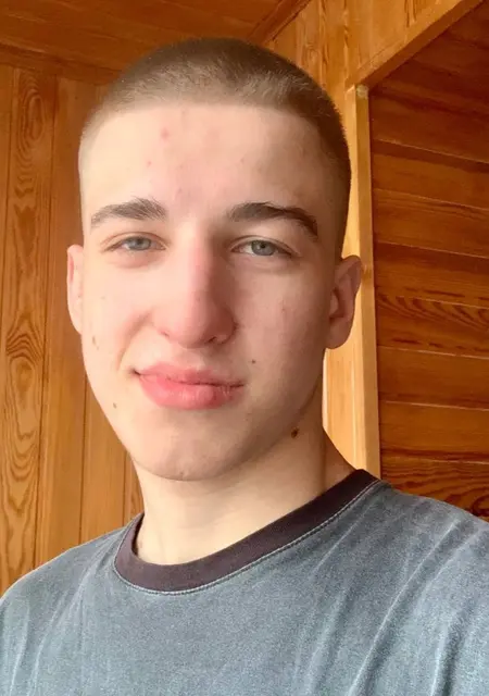 Эдуард из Гомеля, ищу на сайте знакомства на одну ночь