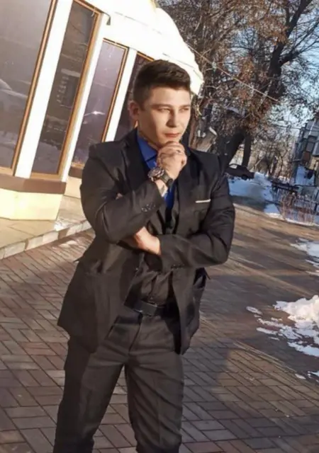 Vova из Кишинёва, мне 24, познакомлюсь без обязательств