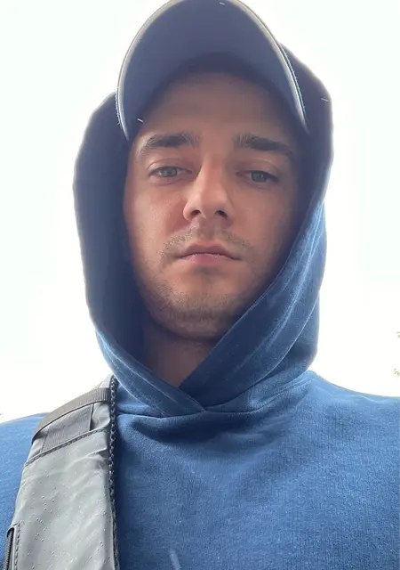 Александр из Гродно, ищу на сайте постоянные отношения