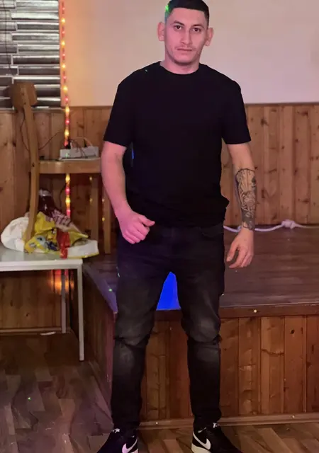 Alex из Берлина, мне 20, познакомлюсь на одну ночь