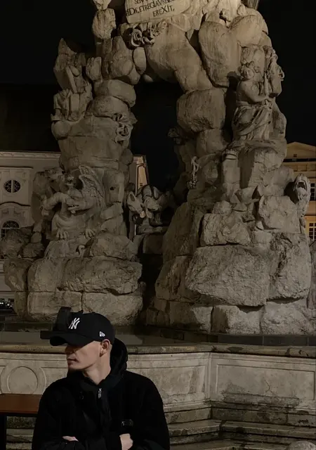 Максім з Вінниці, шукаю на сайті знайомства на одну ніч