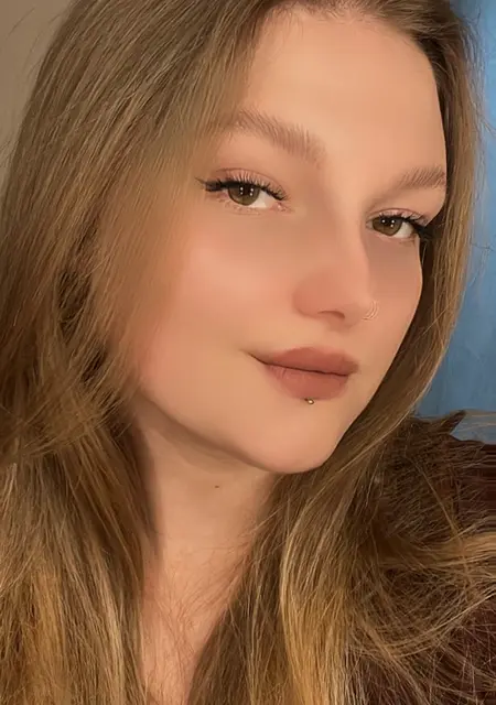 Я Елизавета, 21, знакомлюсь для приятного времяпровождения в Лугано