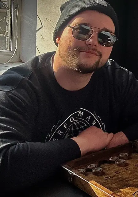 Никита из Киева, мне 30, познакомлюсь на одну ночь