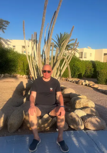 Владимер из Чернигова, мне 55, познакомлюсь без обязательств