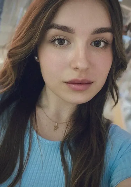 Ася из Франкфурта-на-майне, ищу на сайте знакомства без обязательств