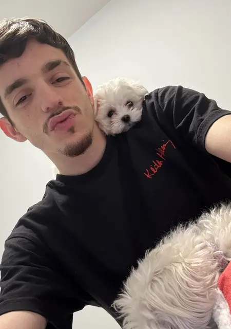 Soy Jairo, 26 años de Madrid, busco conocer gente para relación a largo plazo
