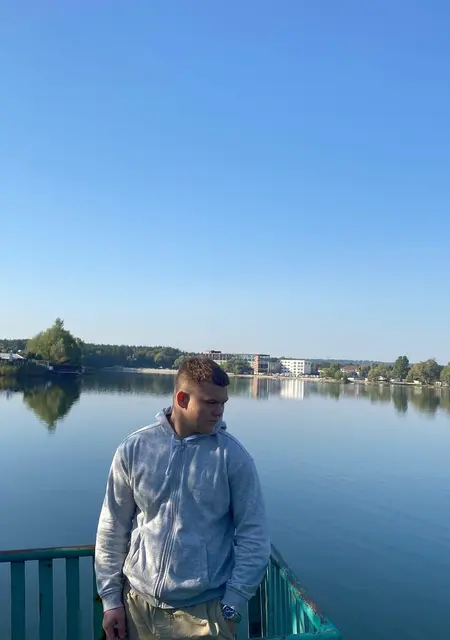 Дмитрий из Киева, ищу на сайте общение