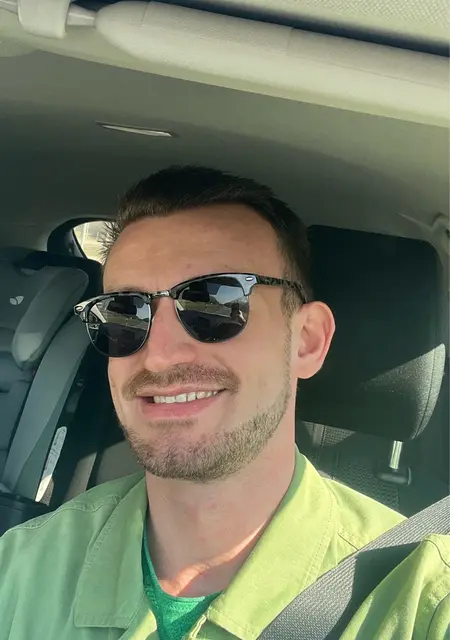 Artur из Хемниц, мне 33, познакомлюсь для общения