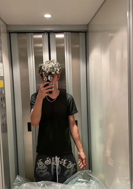 Я Niccolo, 21, из Терлицци, ищу знакомство для приятного времяпровождения