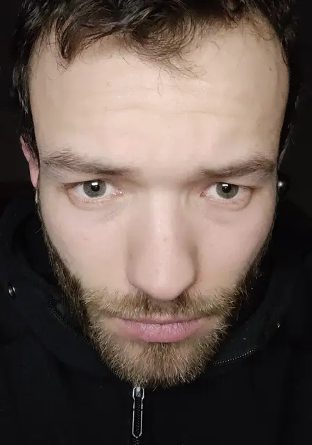 Влад из Могилёва, мне 30, познакомлюсь для открытые отношения