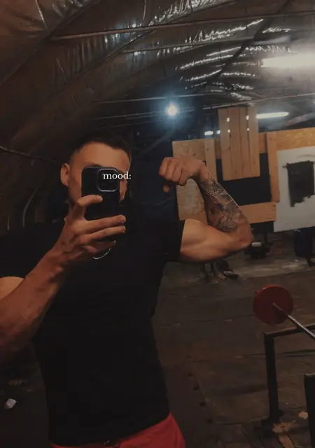 Я Kuba, 23, из Миколув, ищу знакомство для совместных путешествий