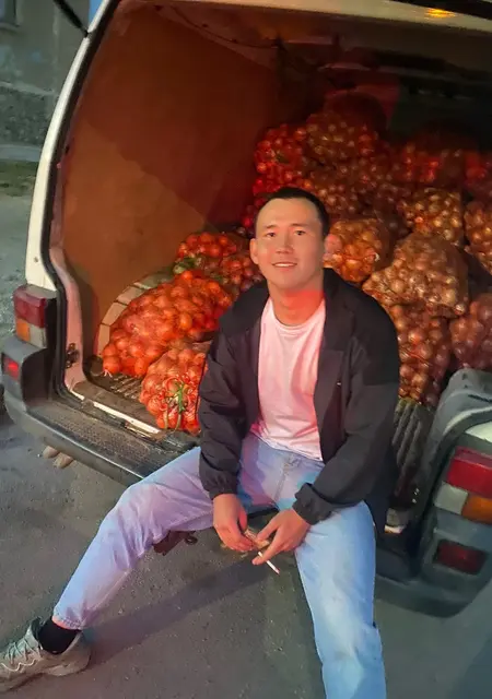 Я Тавис, 24, знакомлюсь для приятного времяпровождения в Макеевке