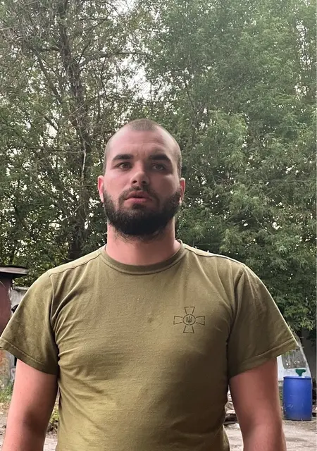 Sergiy з Рівного, мені 28 років, познайомлюсь для спілкування