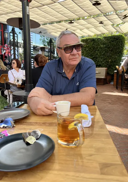 Я Николай, 50, из Харькова, ищу знакомства без обязательств