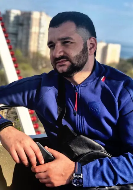 Я Руслан, 38, знакомлюсь для общения в Николаеве