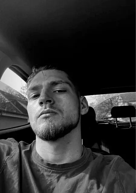 Я Jannik, 21, из Ольденбурга, ищу знакомство для вирта