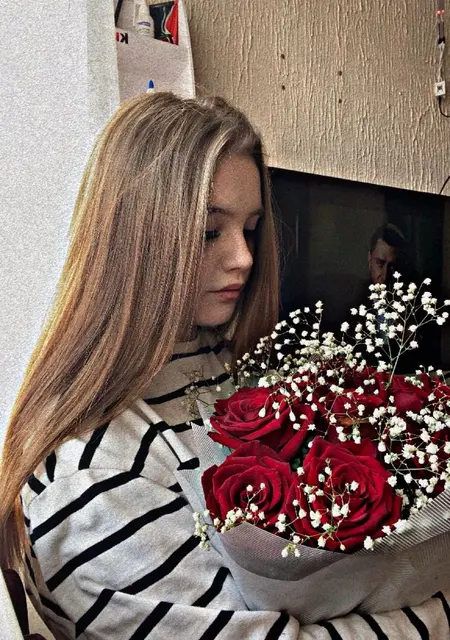 Аня из Пазарджика, мне 19, познакомлюсь для вирта