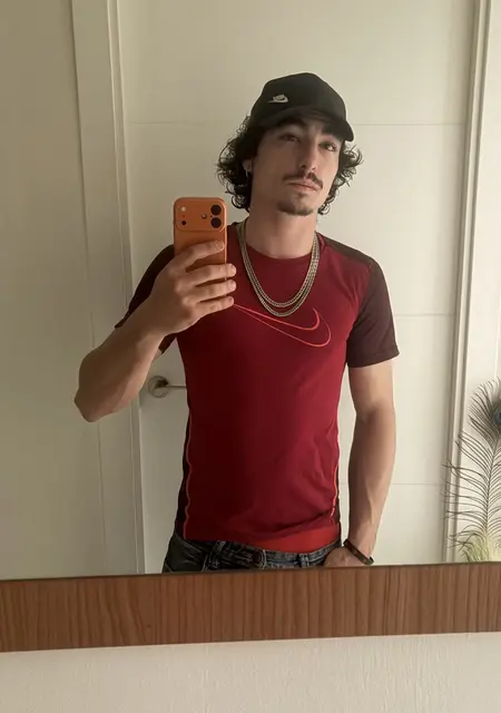 Soy Joel, 25 años, conociéndome para relación a largo plazo en Burlada