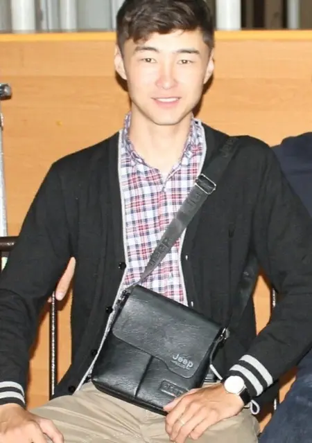 Я Данияр, 27, знакомлюсь для дружбы в Усть-Каменогорске