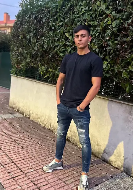 Moderated de La Coruña, busco en el sitio chatear